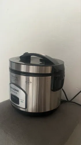 Vende-se panela elétrica