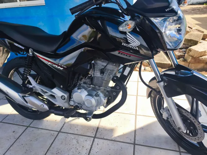 Vendo moto Honda fan 160 2016