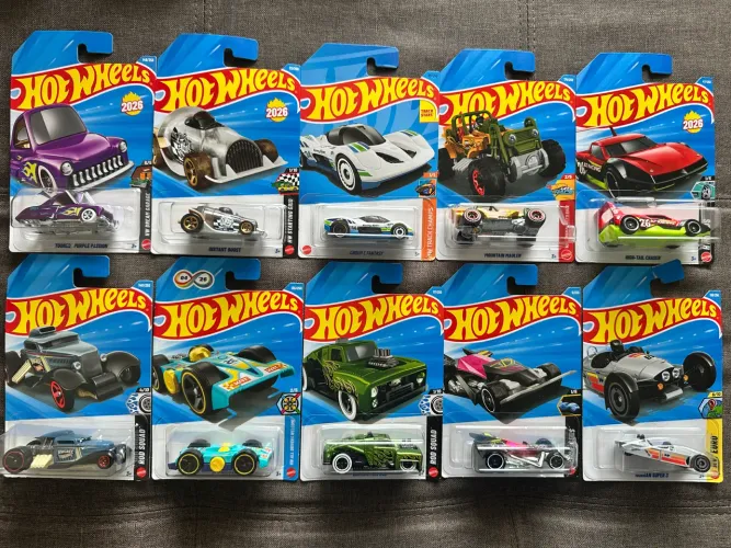 Hot Wheels Pacote Combo 10 carrinhos