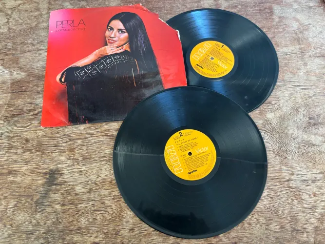 LP, disco de vinil, álbum "Palavras de Amor", lançado em 1976 cantora Perla
