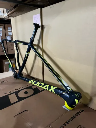 Quadro AUDAX 555 tamanho 19