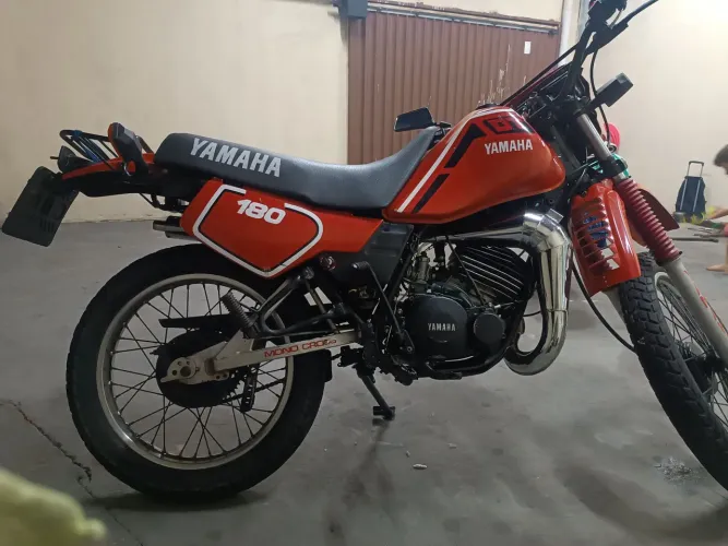 DT180N ano 1987