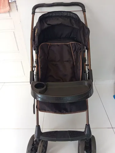 Vende-se este carrinho, marca Galzerano 