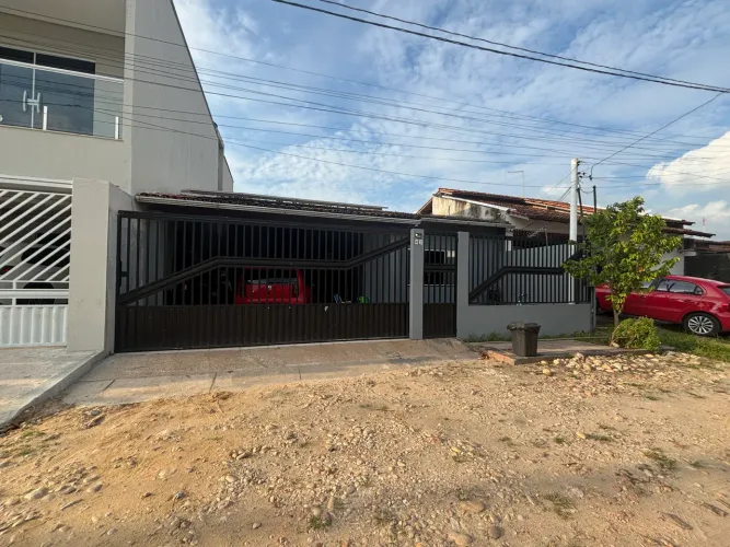 Casa no residencial anunciação