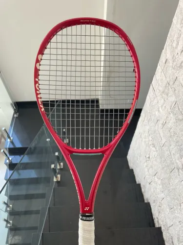Raquete Yonex Vcore 98 2026 L3