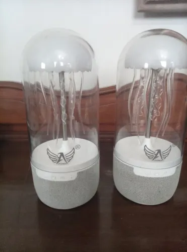 Caixa De Som Bluetooth Luminária Neon Medusa Dançarina Novas BH/MG