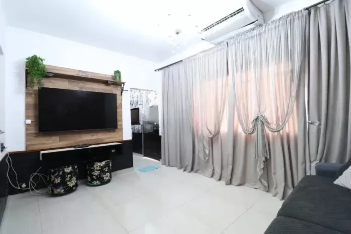Casa à Venda - Bom Retiro, 4 Quartos, 300 m2