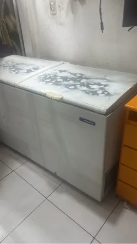  Freezer metalfrio 