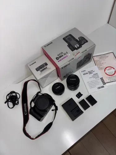 Camera Canon SL3