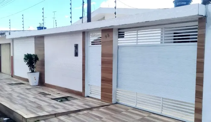 Casa à Venda próxima a UFAL