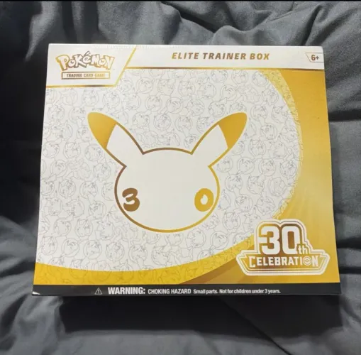 Pokémon Elite Trainer Box 30 Anos LACRADA INGLÊS (ENCOMENDA)