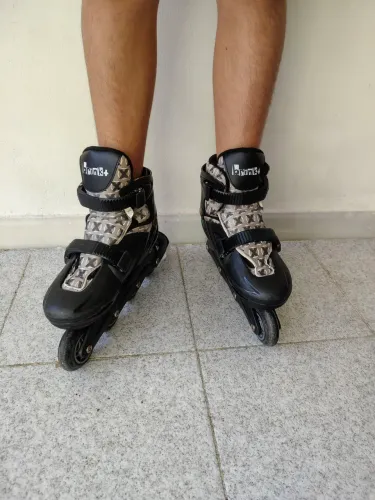 Patins tamanho 32 a 35