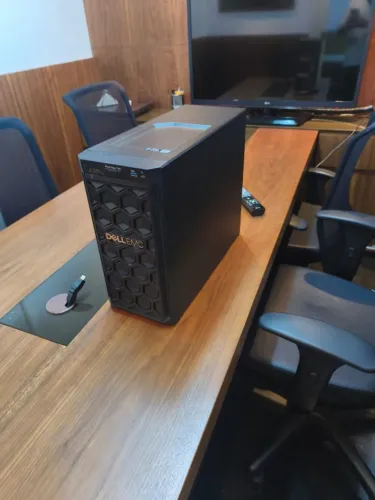 Gabinete Servidor Dell 140 Com Fonte Original Memoria, processador e HD