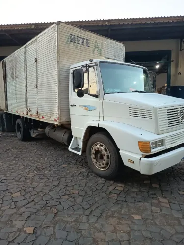 Caminhão MB L 1218 ano 1992