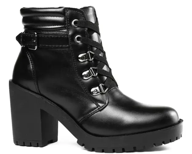 BOTA FEMININA