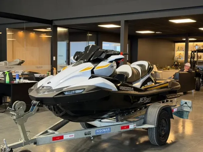 JETSKI KAWASAKI ULTRA 160LX 2026 - APENAS 14 HORAS!!!