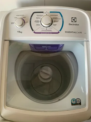 Máquina de Lavar Electrolux 11kg Essential Care LES11