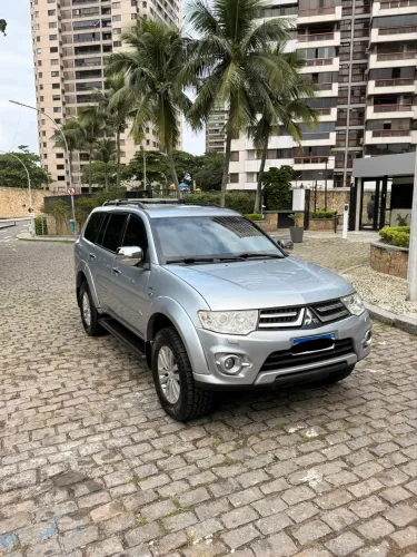 Mitsubishi Pajero HPE 3.5 4X4 Flex 5P Aut. 2016