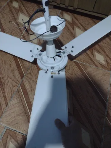 Vendo um ventilador de teto