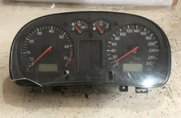 Painel Instrumentos Golf 1.6 16v Manual 1997 - 03 / Avaria