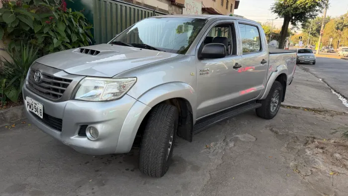 Toyota Hilux CD D4-d 4X4 3.0 TDI Dies. Mec. 2015