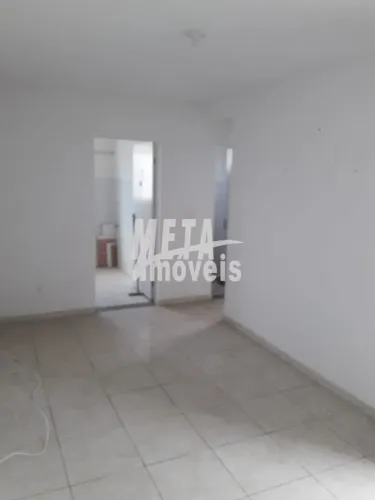 Apto. com 2 dormitórios à venda,43m² por R$115.000 -Pq Turf Club-Campos dos Goytacazes/RJ