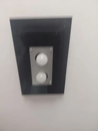Luminária com lâmpada de Led.