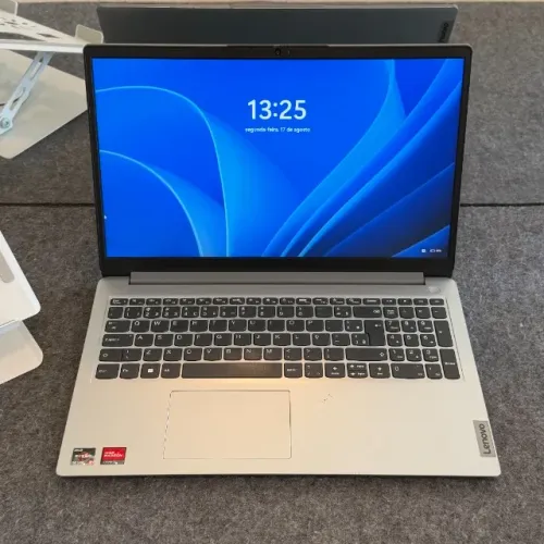 Notebook Lenovo IdeaPad, Ryzen 5, 8gb de RAM, 256 de SSD e tela de 15.6 polegadas