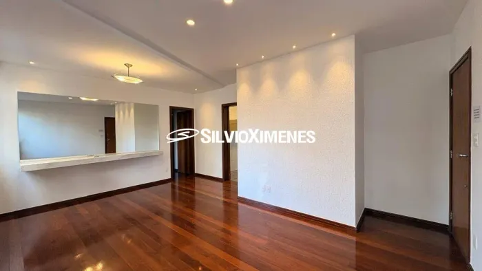 Residencial Apartamento no Cruzeiro com 100,00 (M²), 3 Quartos e 2 Vagas para Aluguel