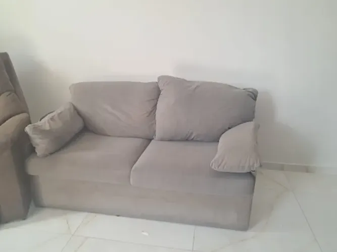 sofá-cama compacto de 2 lugares