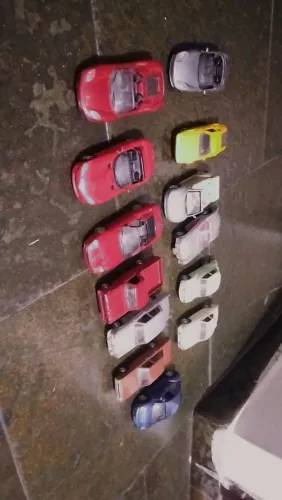 Coleção de carros e motos