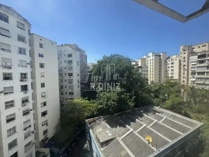 Copacabana. Quadríssima da praia. 3 quartos. 140m2