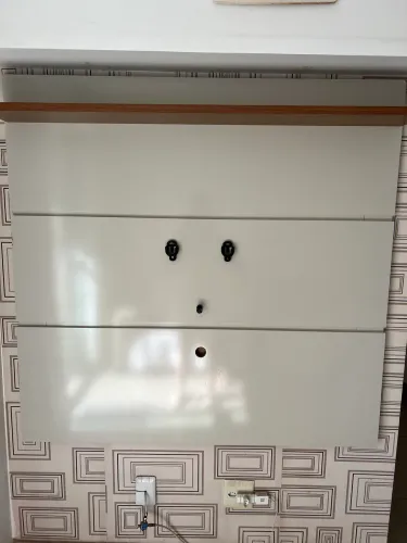 PAINEL COM SUPORTE PARA TV
