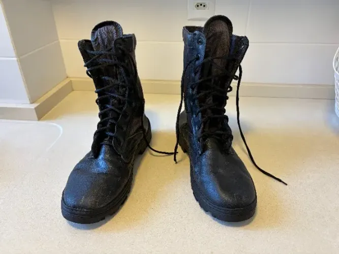 Botas Táticas Coturnos Segurança - Tam. 44
