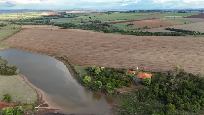 *EXCELENTE SÍTIO A VENDA NA REGIÃO DE TATUÍ-SP* ?? Formação: Agricultura e Pecuária Área T