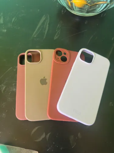 Capas iPhone 12 . 4 por 30R$