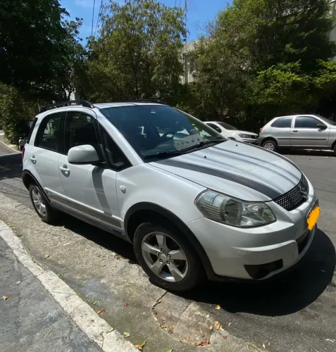 Suzuki SX4 2.0 16V 145cv 4WD 5P Mec. 2012