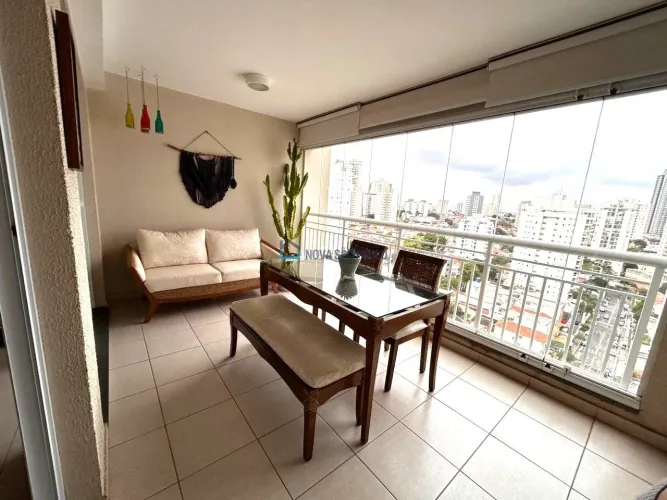 2 quartos, 1 suíte, 2 vagas, varanda gourmet - Sala ampliada -Vila Gumercindo