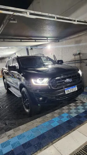 Ford Ranger Black 2.2 4X2 CD Diesel AUT 2022