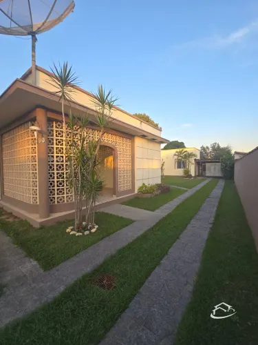 Casa próximo a Av. Peixoto de Castro em Lorena para Venda e Locação.