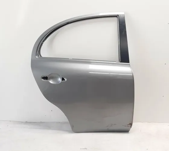 Porta do nissan march