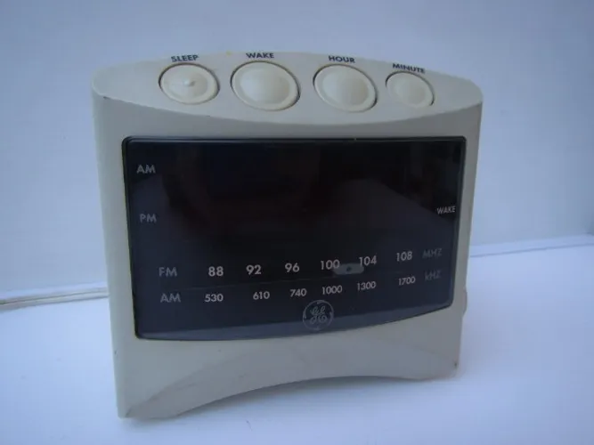 Radio Relogio General Eletric