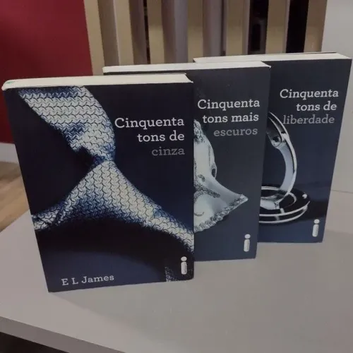 Box Trilogia 50 tons de Cinza 3 livros Romance
