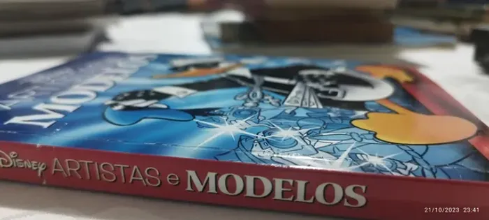 Hq Disney ARTISTAS E MODELOS