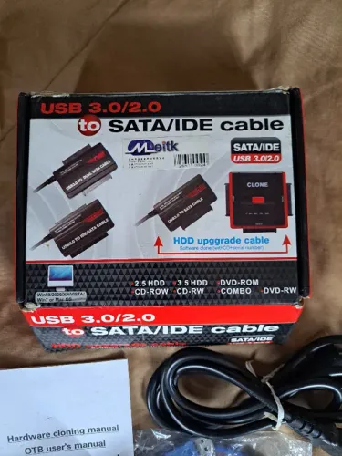 Adaptador USB para SATA/IDE