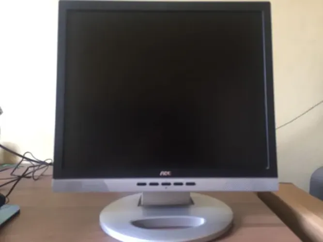 Monitor LCD 17 polegadas AOC 712sa