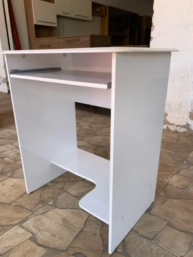 ESCRIVANINHA COMPUTADOR R$ 235,00