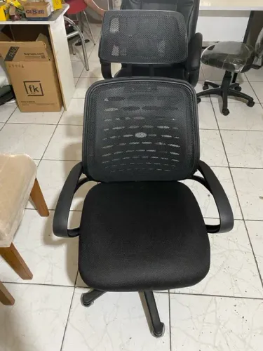 - produto novo, cadeira escritório entrego