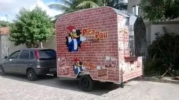 Trailer sobre encomenda 