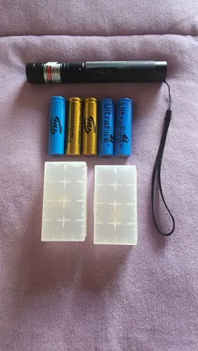 Ponteiro Laser + 6 Baterias